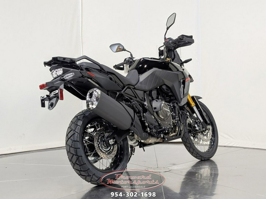 2025 Suzuki V-STROM 800DE