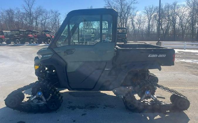 2024 Can-Am® Defender DPS CAB HD9