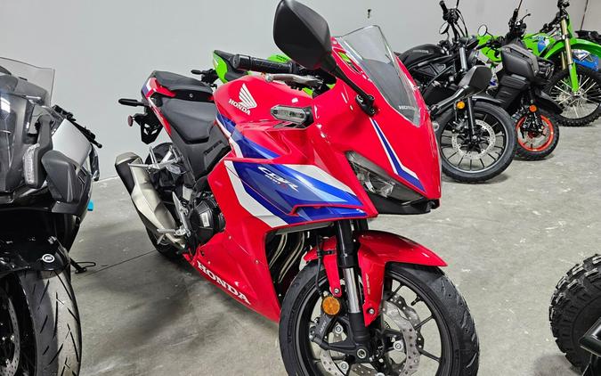 2025 Honda CBR500R ABS