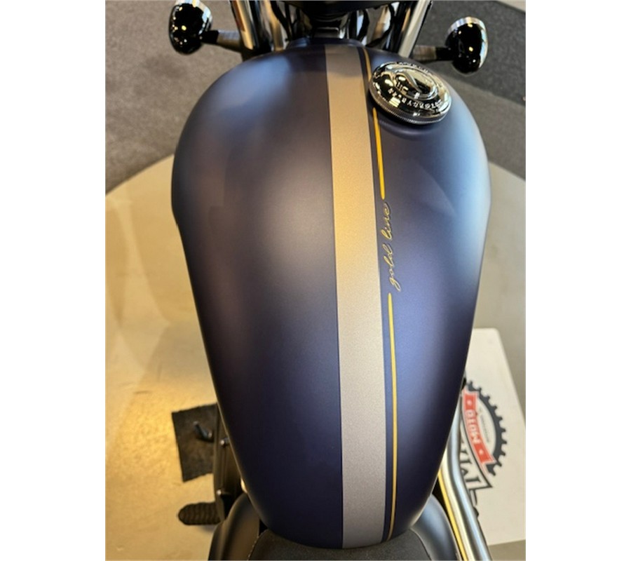 2022 Triumph Street Scrambler Gold Line