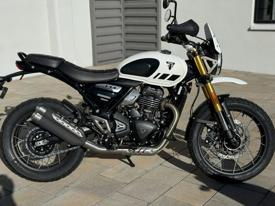 2026 Triumph Scrambler 400 XC Vanilla White