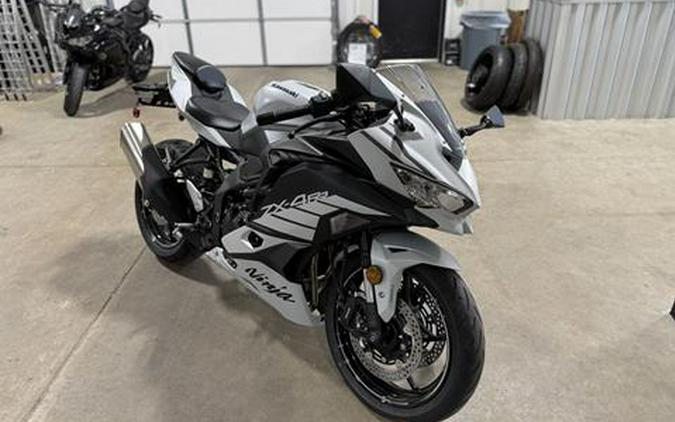 2025 Kawasaki Ninja ZX-4RR ABS
