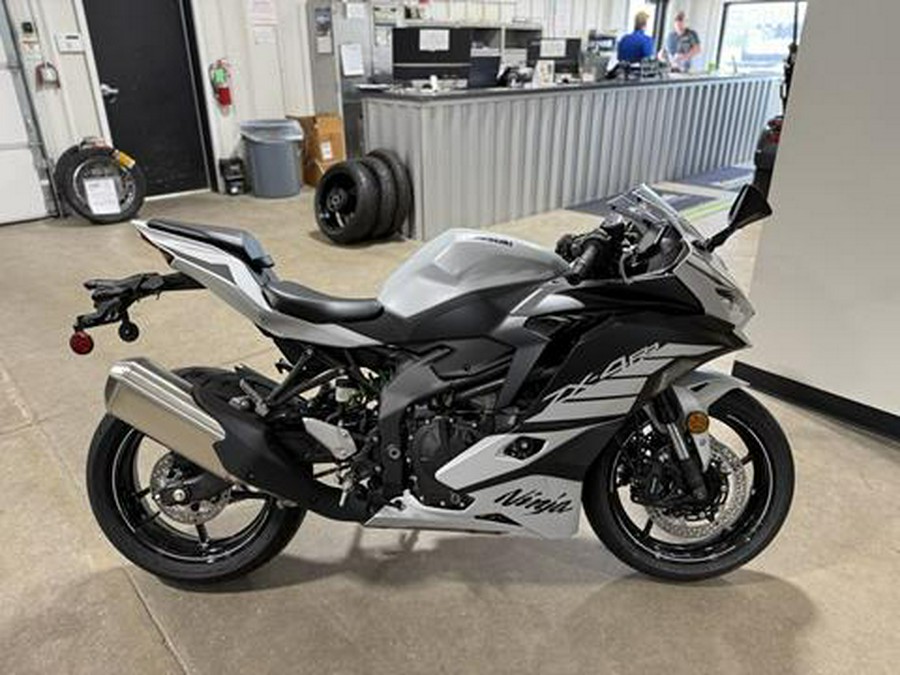 2025 Kawasaki Ninja ZX-4RR ABS