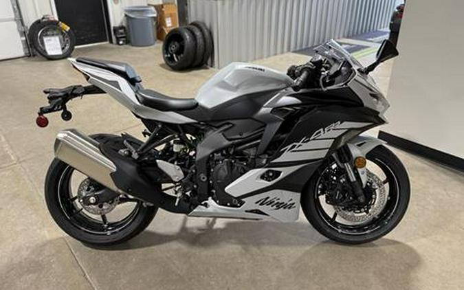2025 Kawasaki Ninja ZX-4RR ABS