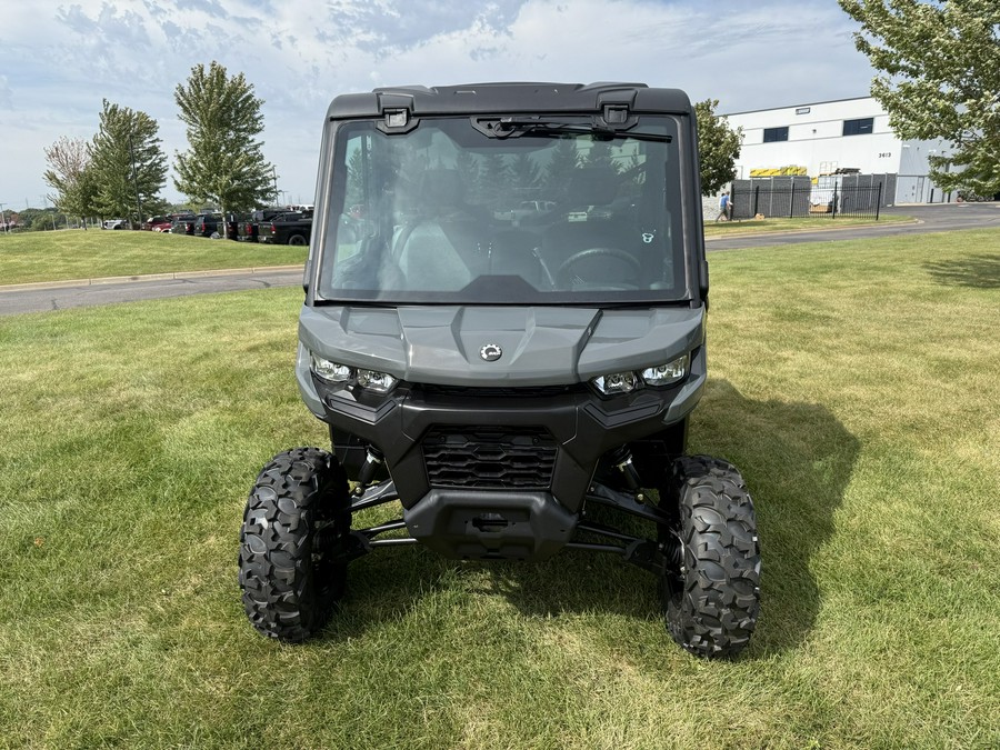 2027 CAN-AM DEFENDER DPS CAB HD9