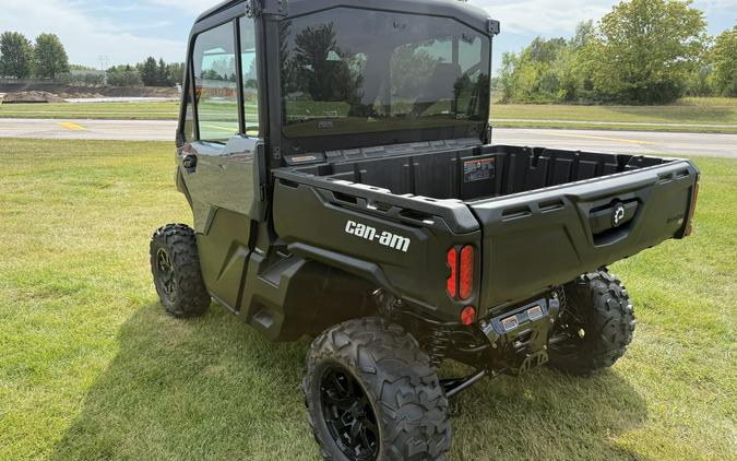 2027 CAN-AM DEFENDER DPS CAB HD9