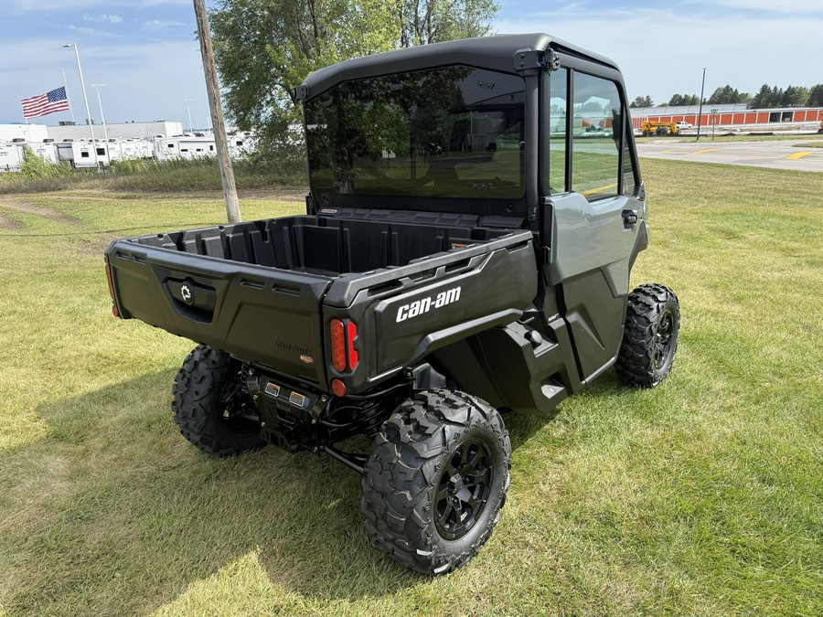 2027 CAN-AM DEFENDER DPS CAB HD9