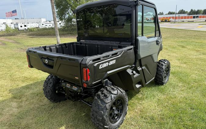 2027 CAN-AM DEFENDER DPS CAB HD9