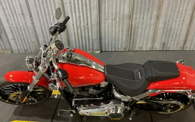 2026 Harley-Davidson BREAKOUT
