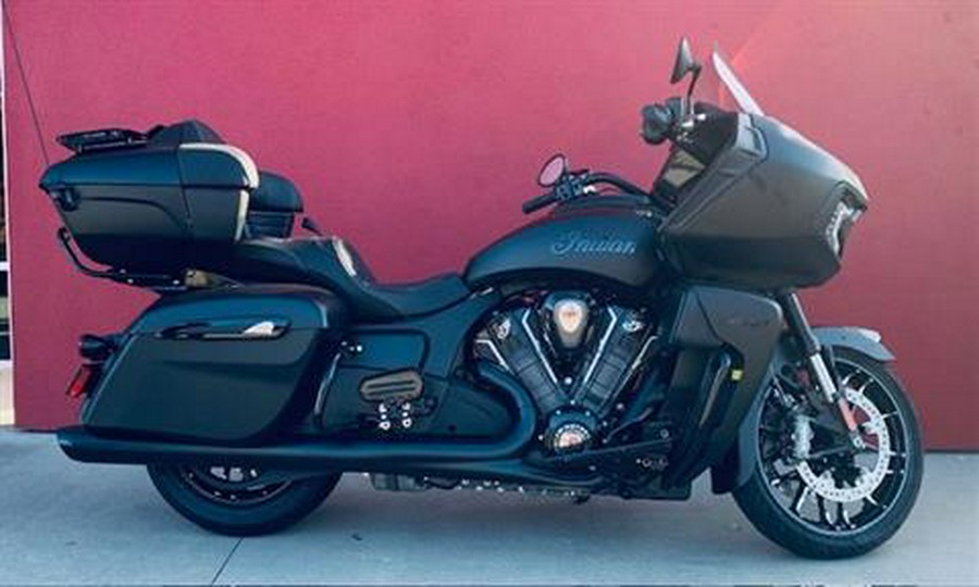 2023 Indian Motorcycle Pursuit® Dark Horse® with Premium Package