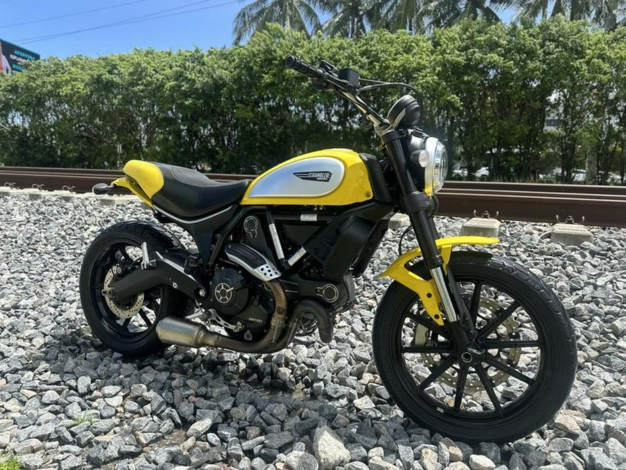 2017 Ducati Scrambler Icon '62 Yellow