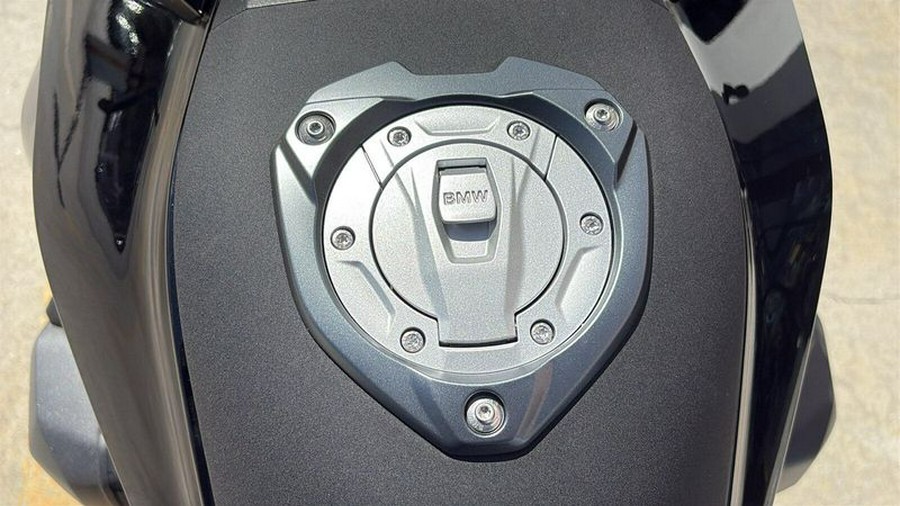 2026 BMW R1300RS Inventory