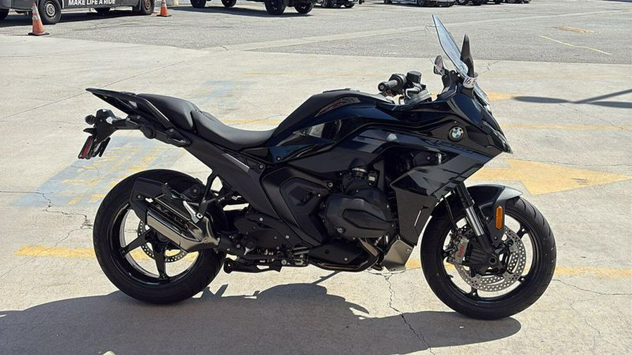 2026 BMW R1300RS Inventory