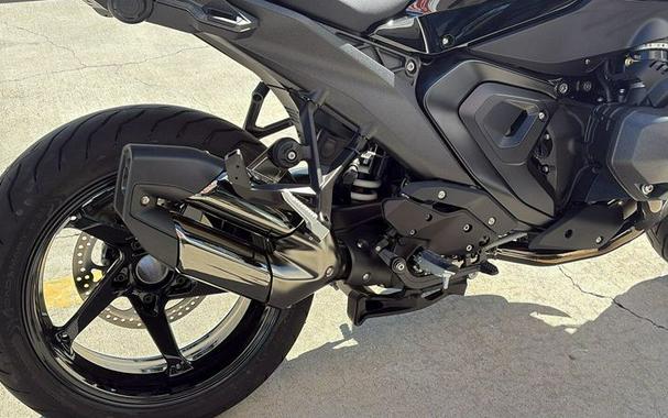 2026 BMW R1300RS Inventory