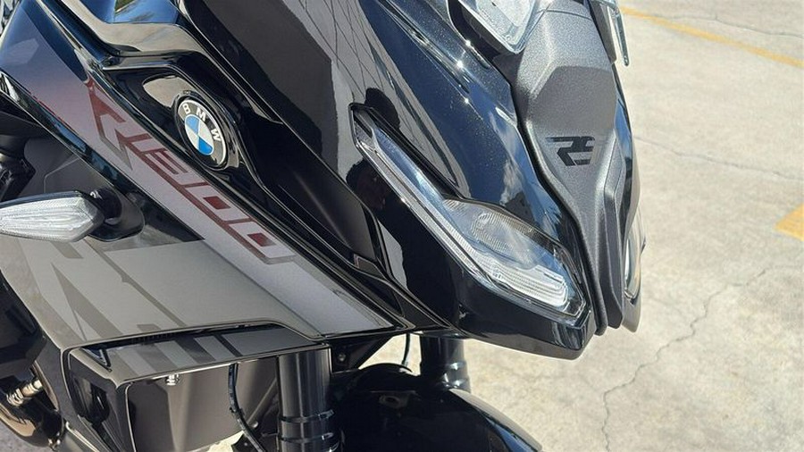 2026 BMW R1300RS Inventory