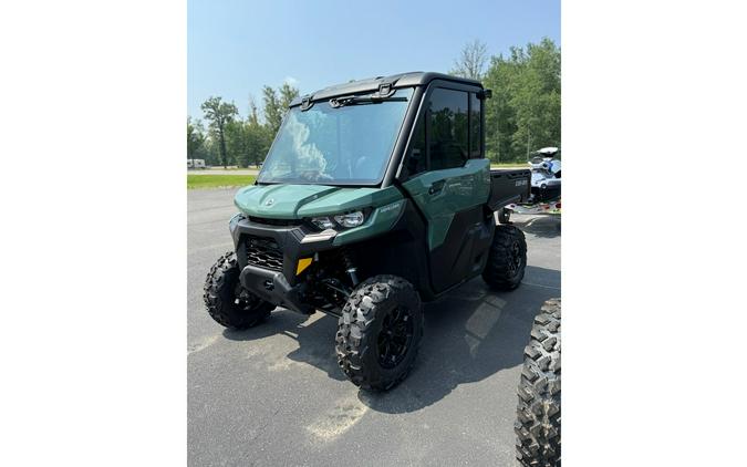 2026 Can-Am DEFENDER DPS CAB HD9