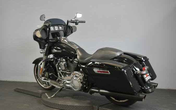 2022 Harley-Davidson Street Glide