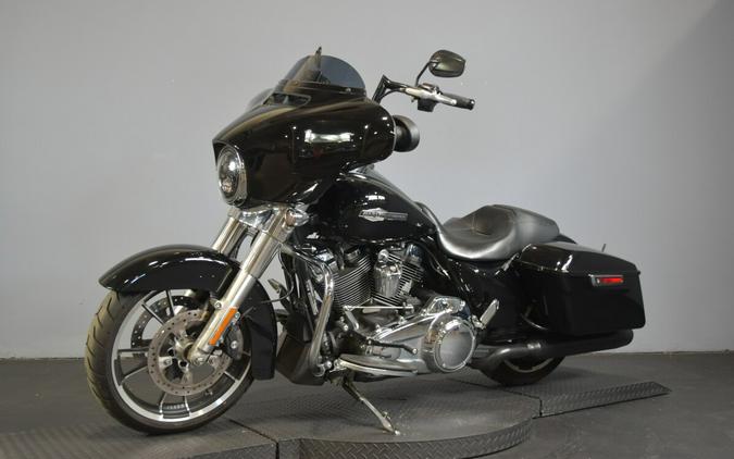 2022 Harley-Davidson Street Glide