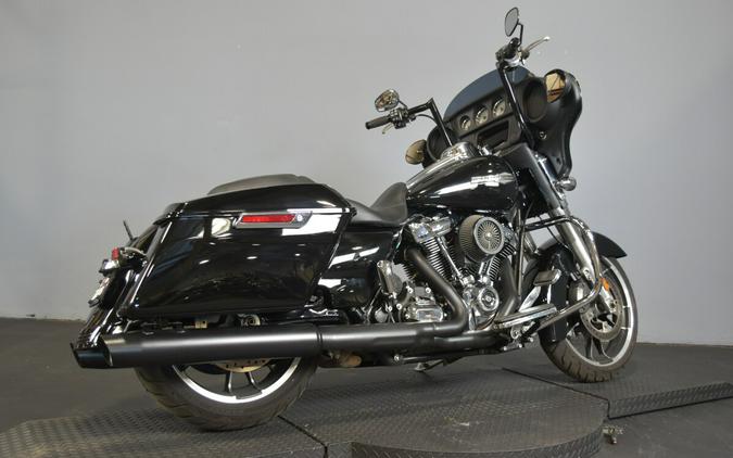 2022 Harley-Davidson Street Glide