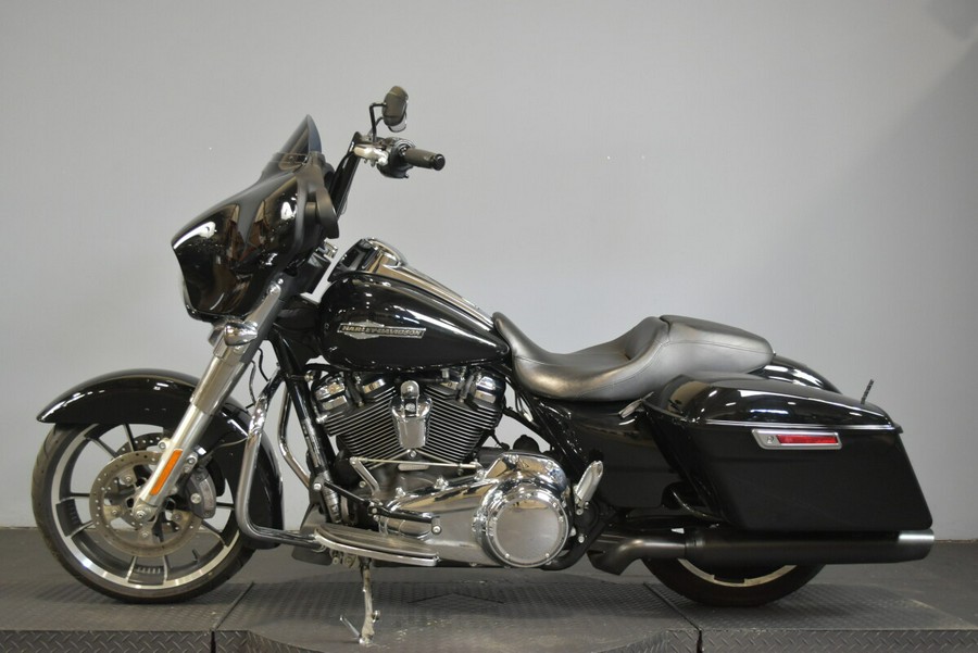 2022 Harley-Davidson Street Glide FLHX