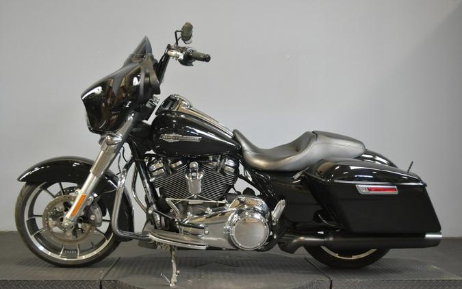 2022 Harley-Davidson Street Glide