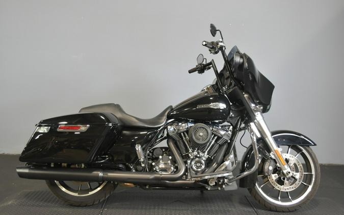 2022 Harley-Davidson Street Glide