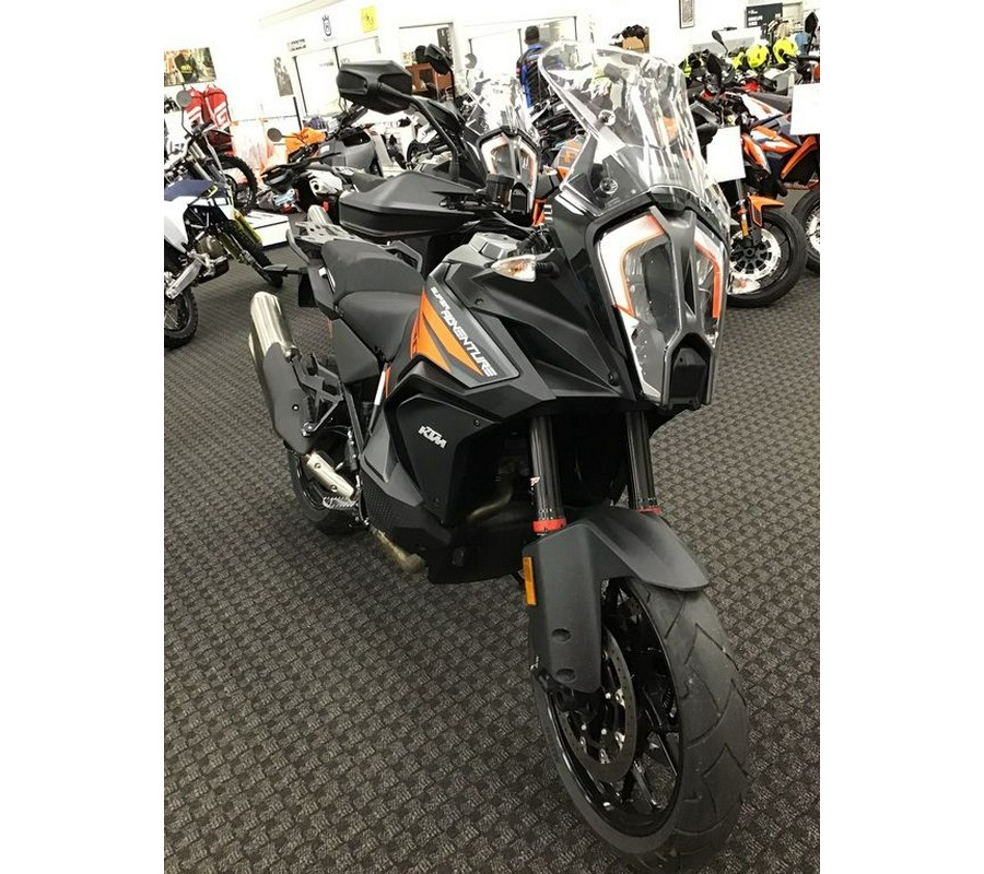 2022 KTM 1290 Super Adventure S