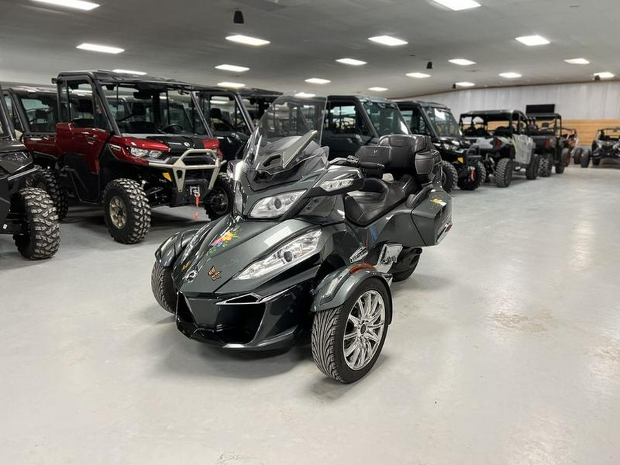 2017 Can-Am® Spyder® RT Limited 6-Speed Semi-Automatic (SE6)