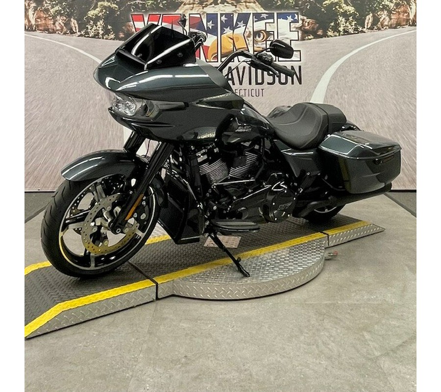 2025 FLTRX Road Glide™