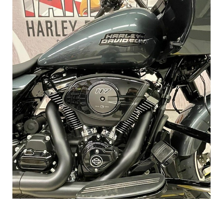 2025 FLTRX Road Glide™