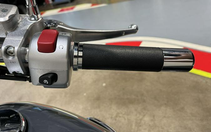 2025 Suzuki BOULEVARD C50