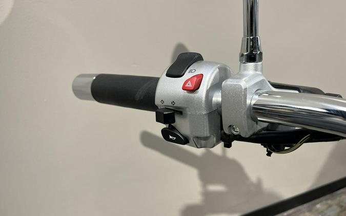 2025 Suzuki BOULEVARD C50