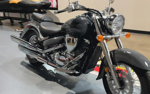 2025 Suzuki BOULEVARD C50