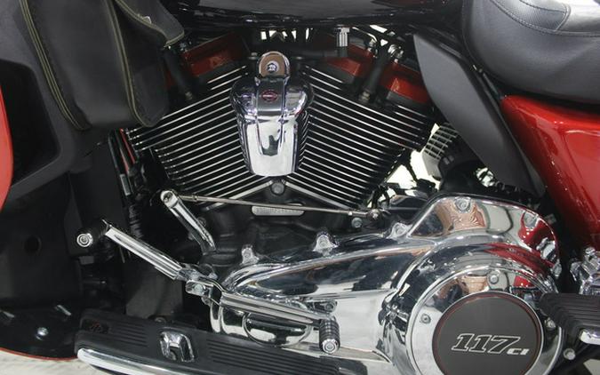 2021 Harley-Davidson Trike FLHTCUTG - Tri Glide Ultra