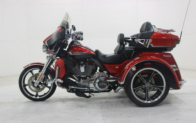 2021 Harley-Davidson Trike FLHTCUTG - Tri Glide Ultra