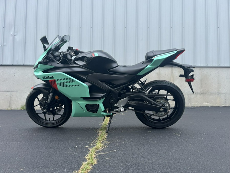 2026 Yamaha YZF R3 ABS