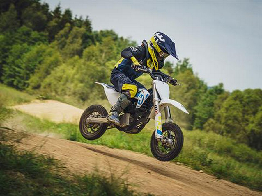 2024 Husqvarna EE 3