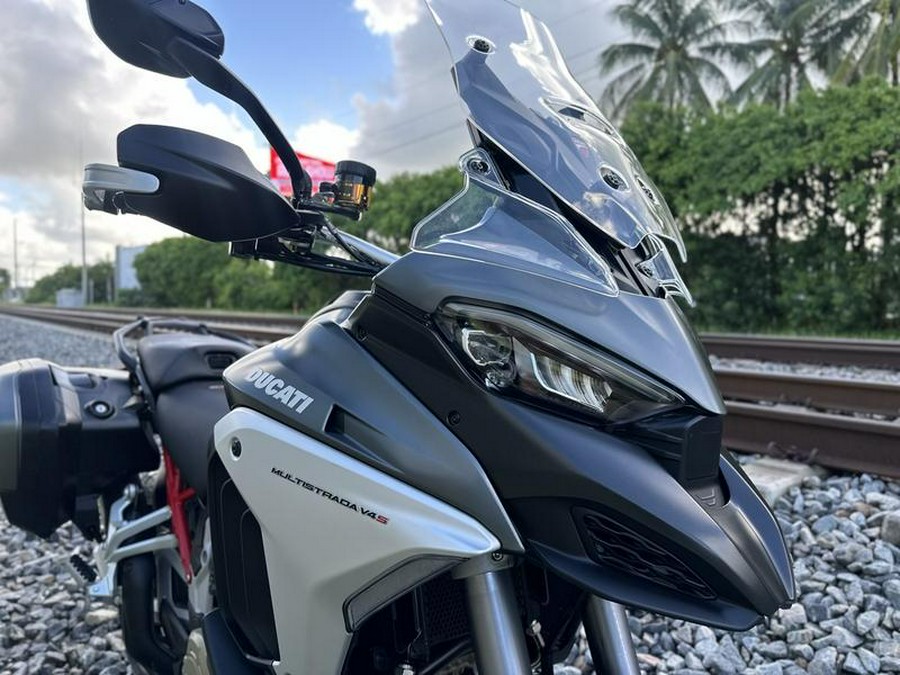 2021 Ducati Multistrada V4S Aviator Grey / Alloy Wheels