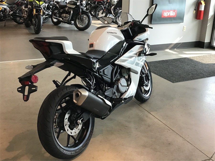 2026 CFMOTO 300SS
