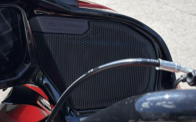 2026 Harley-Davidson® Road Glide 3 Blood Orange