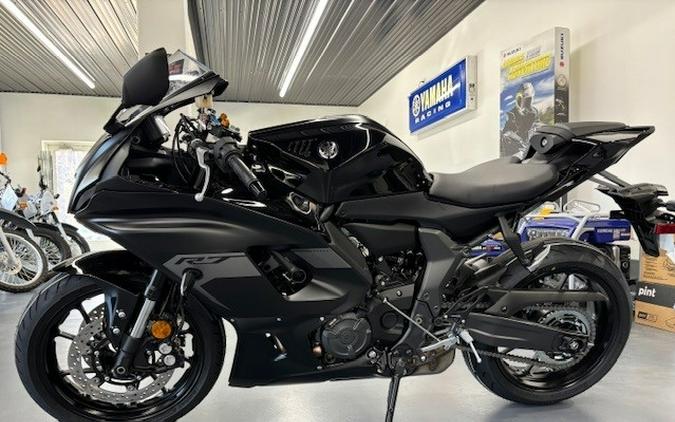 2025 Yamaha YZF R7