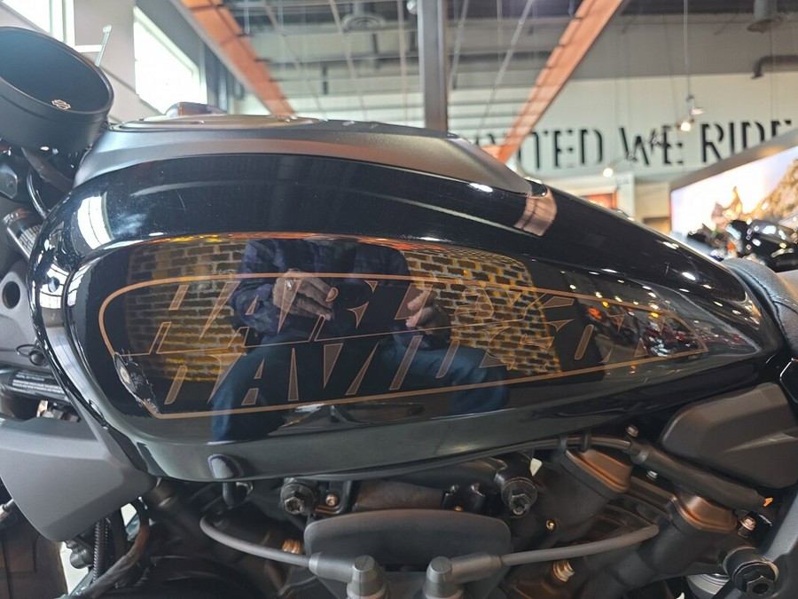 2000 Harley-Davidson® Sportster™ S RH1250S