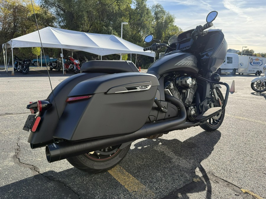 2023 INDIAN MOTORCYCLE Indian Challenger Dark Horse