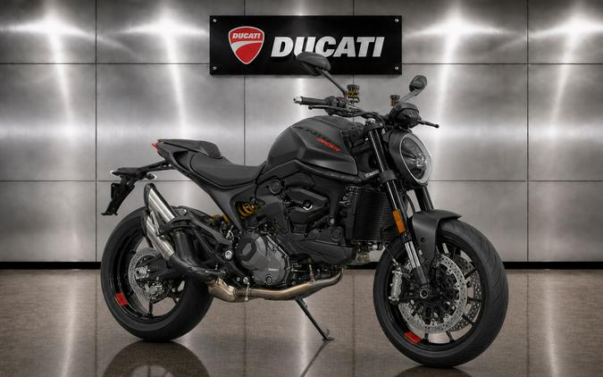 2025 DUCATI MONSTER 937