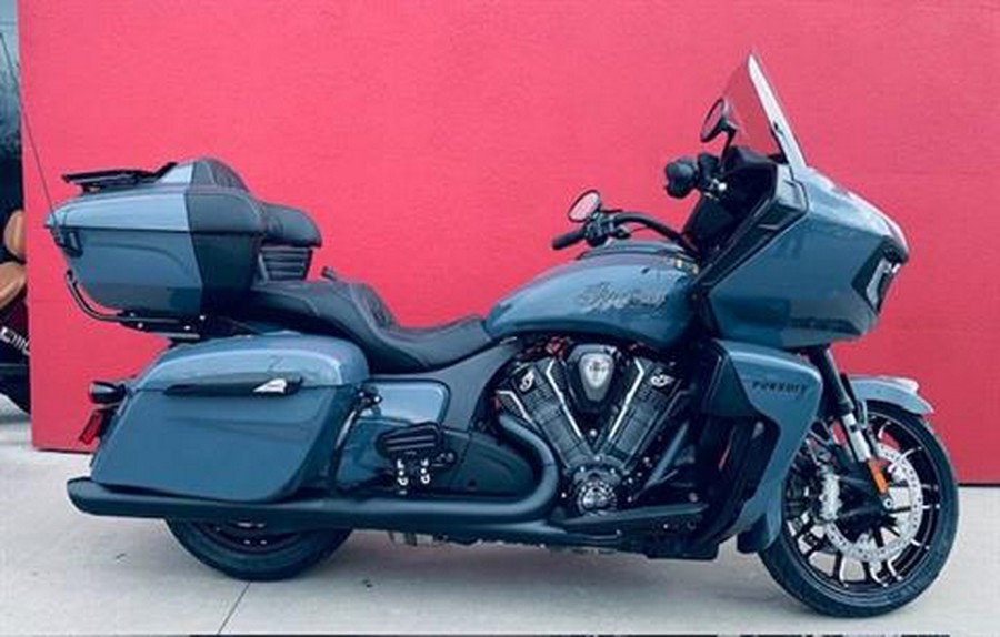 2023 Indian Motorcycle Pursuit® Dark Horse® with Premium Package