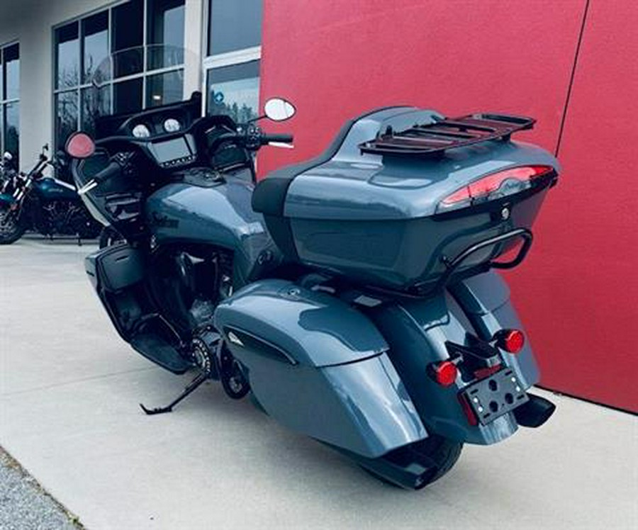 2023 Indian Motorcycle Pursuit® Dark Horse® with Premium Package