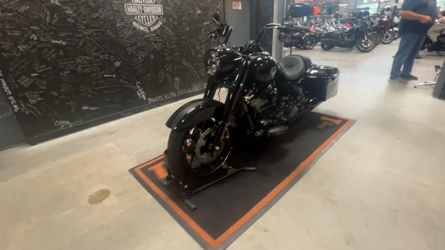 2024 Harley-Davidson® FLHRXS - Road King® Special