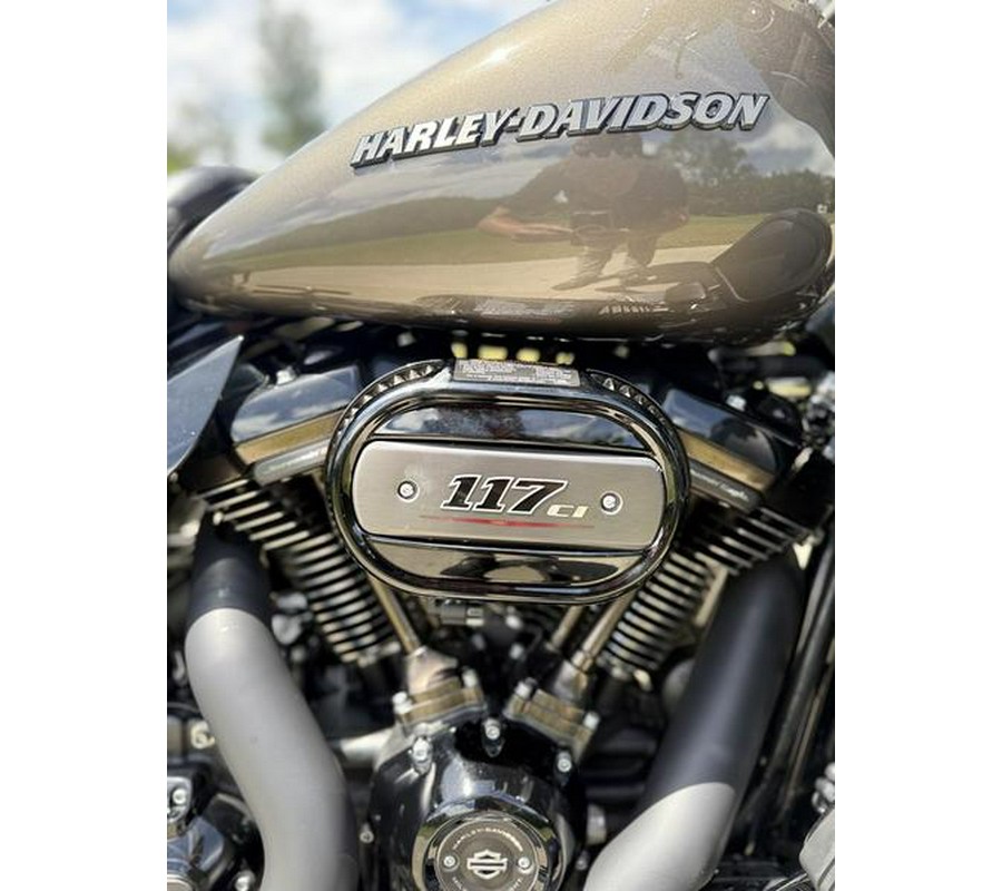 2021 Harley-Davidson® FLHTKSE - CVO™ Limited