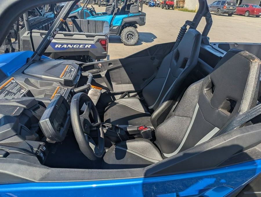 2023 Can-Am® Commander XT 700