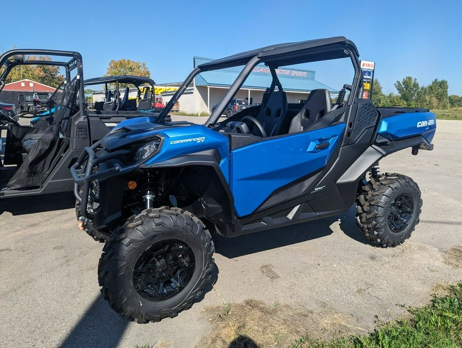 2023 Can-Am® Commander XT 700